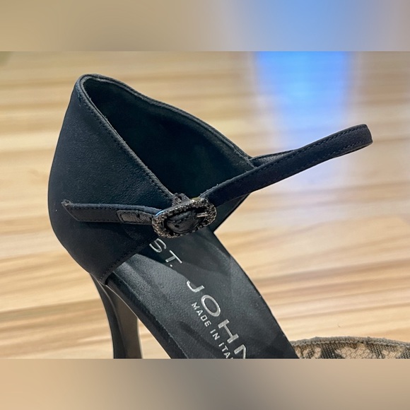 St. John Vintage 90s Black Lace / Leather Ankle Strap Evening Heels - Size 7 - Picture 7 of 13
